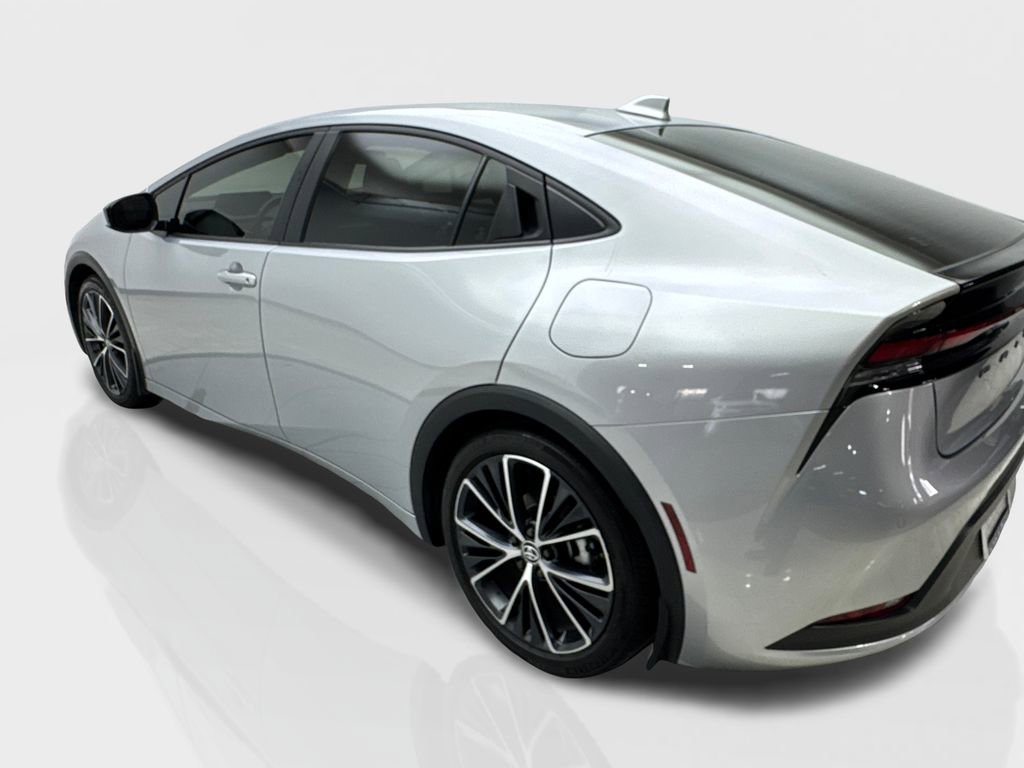 Used 2024 Toyota Prius LE image 14