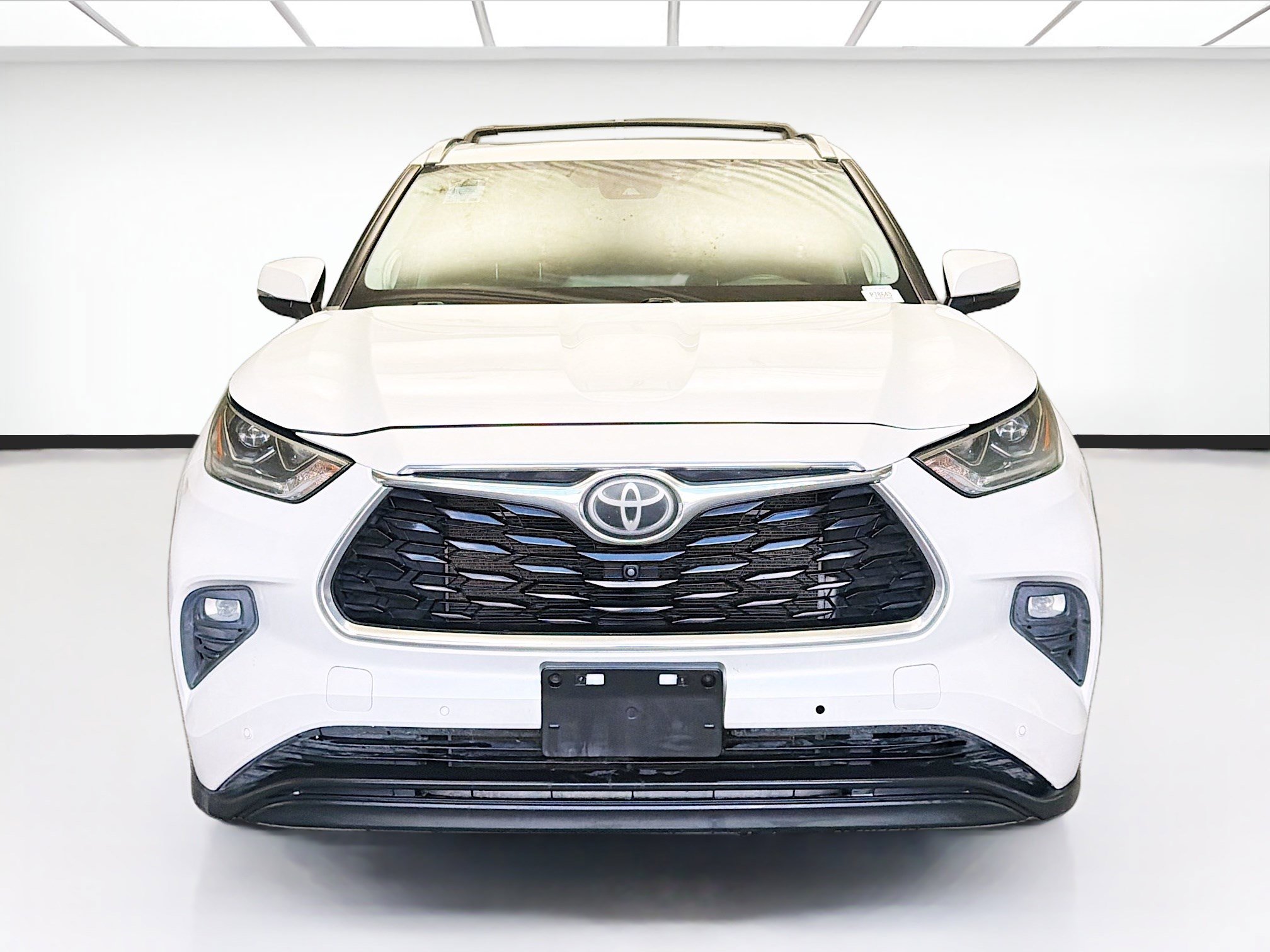 Used 2022 Toyota Highlander Limited image 2