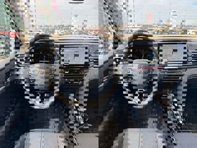 Used 2026 Toyota Camry XLE image 17