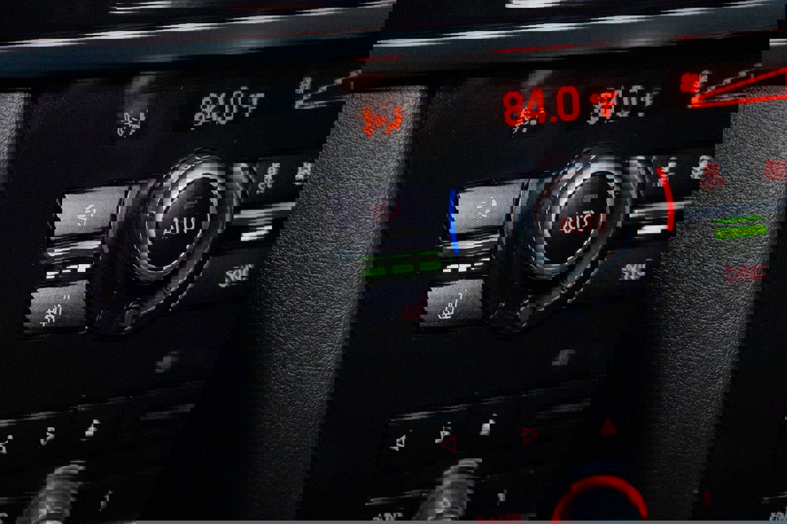 Used 2018 BMW X5 xDrive50i w/ M Sport Package image 52