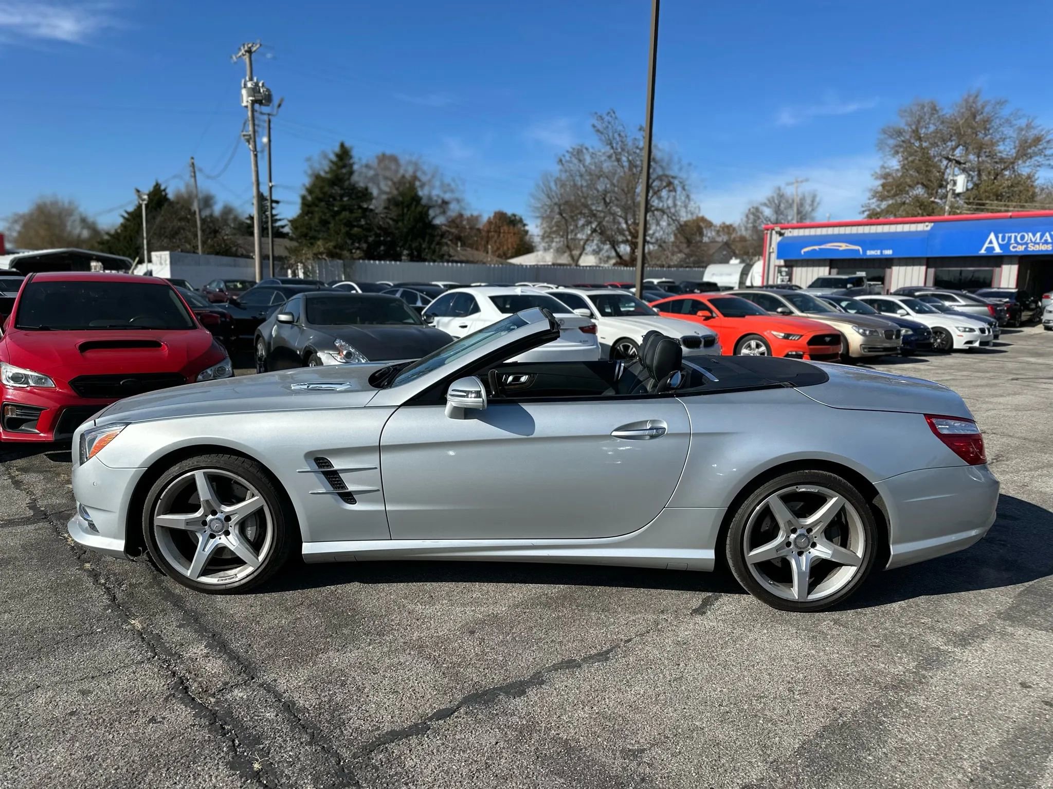Used 2015 Mercedes-Benz SL 550 w/ Driver Assistance Package image 14