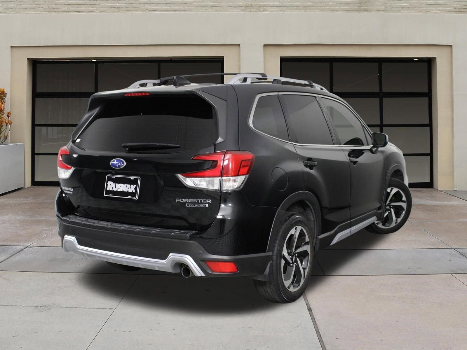 Used 2022 Subaru Forester Touring w/ Popular Package #3 AWD/4WD image 4