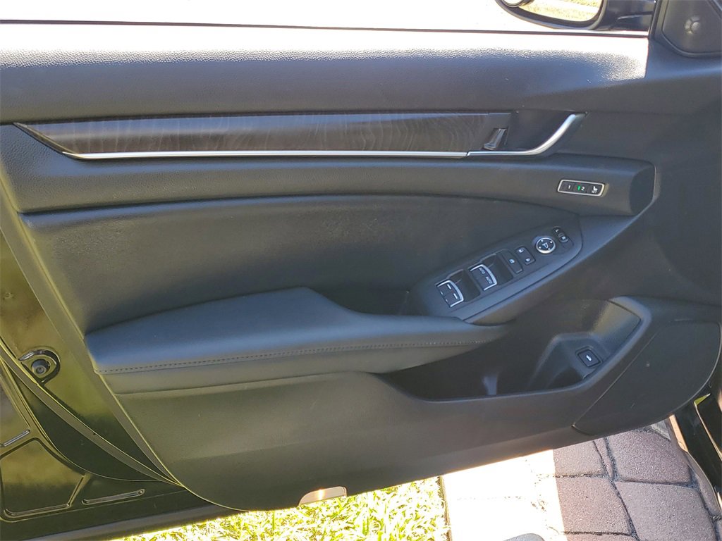 Used 2021 Honda Accord Touring image 19