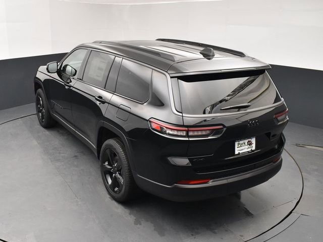 New 2026 Jeep Grand Cherokee L Limited w/ Limited Altitude Package AWD/4WD image 16