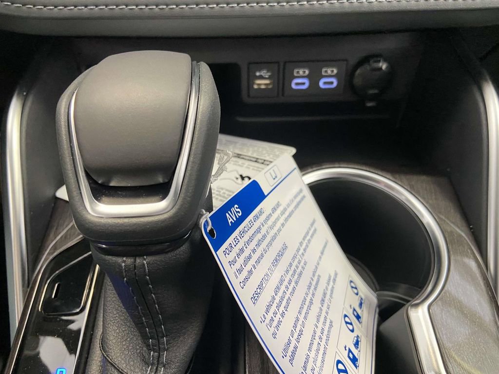 Used 2026 Toyota Highlander Limited image 23