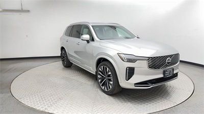 Certified 2025 Volvo XC90 B5 Core w/ Protection Package Premier image 8