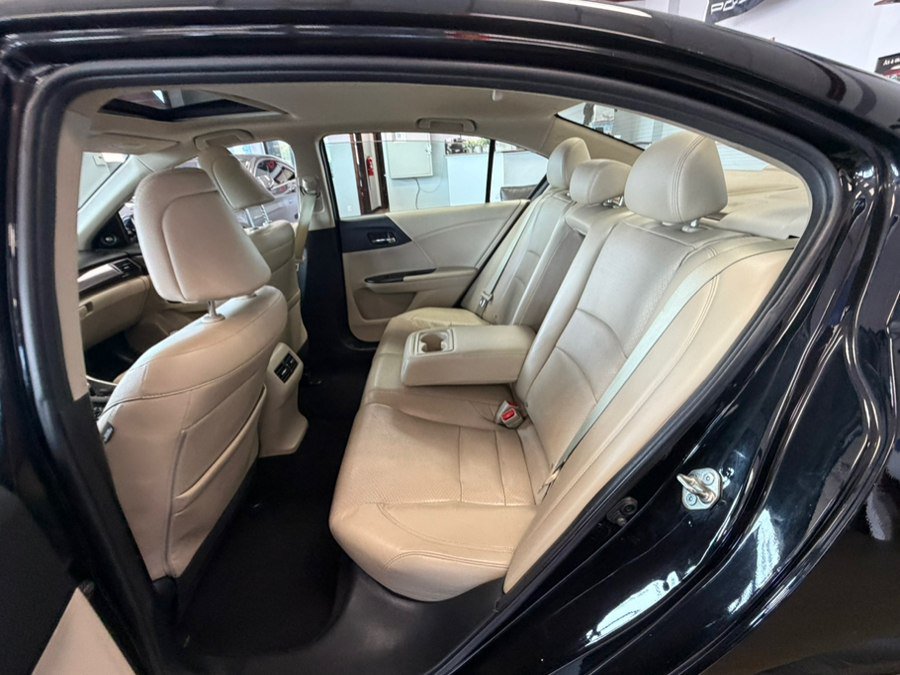 Used 2017 Honda Accord EX-L image 32