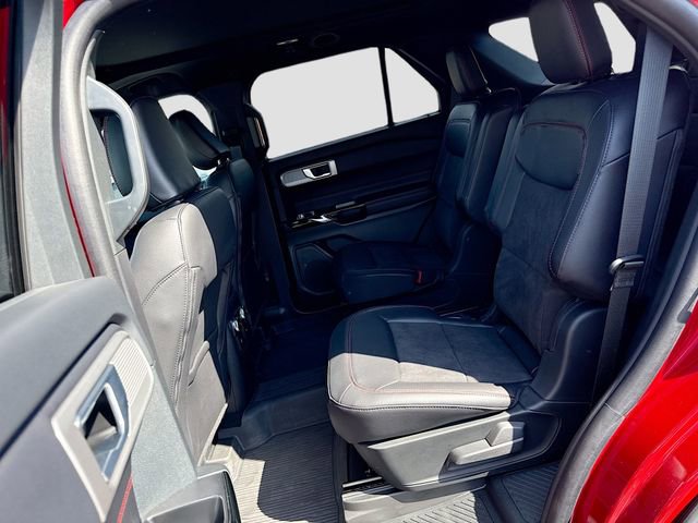 Used 2023 Ford Explorer ST-Line w/ Class IV Trailer Tow Package image 27