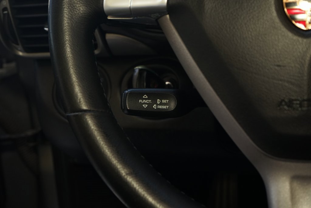 Used 2005 Porsche 911 Carrera image 23