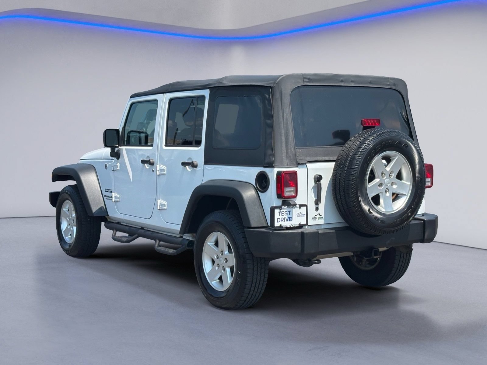 Used 2016 Jeep Wrangler Unlimited Sport w/ Quick Order Package 24S AWD/4WD image 3
