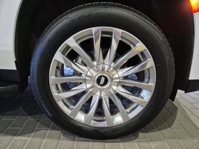 Certified 2024 Cadillac Escalade Premium Luxury AWD/4WD image 9