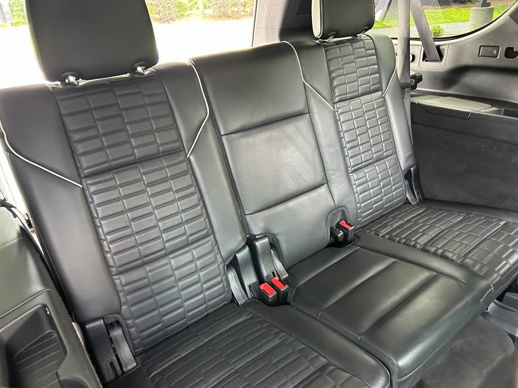 Used 2023 Cadillac Escalade ESV Sport Platinum w/ LPO, ONYX Package AWD/4WD image 45
