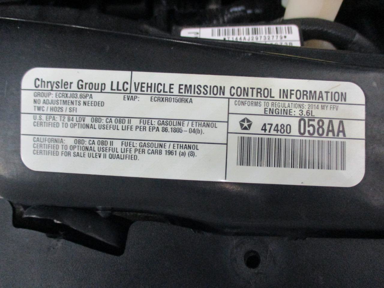 Used 2014 Chrysler Town & Country Touring image 30