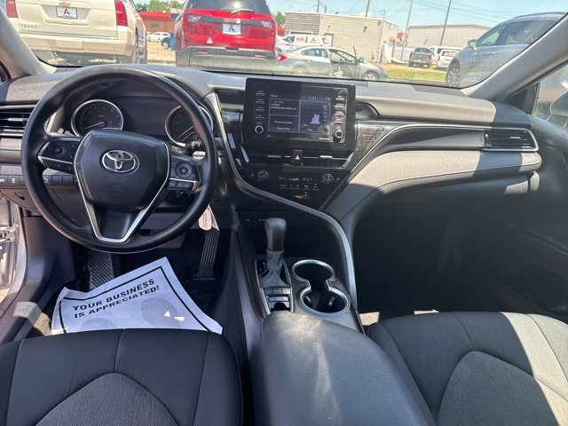 Used 2022 Toyota Camry LE image 13