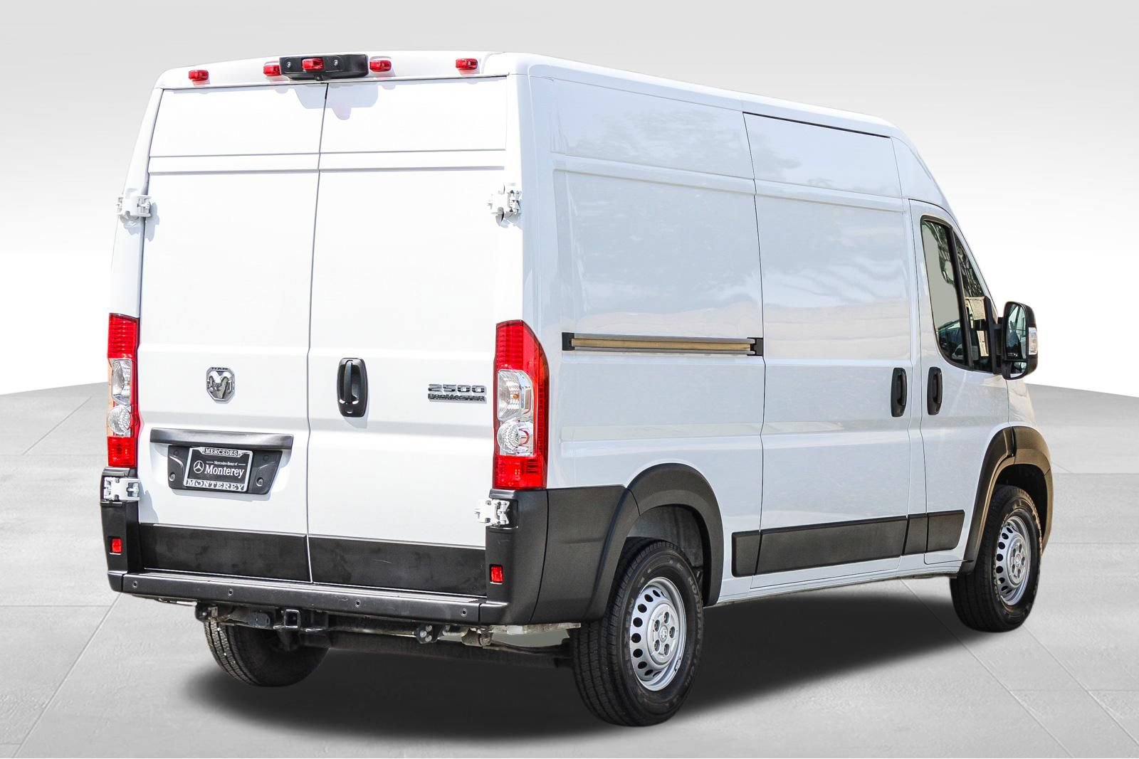 Used 2024 RAM ProMaster 2500 FWD image 8