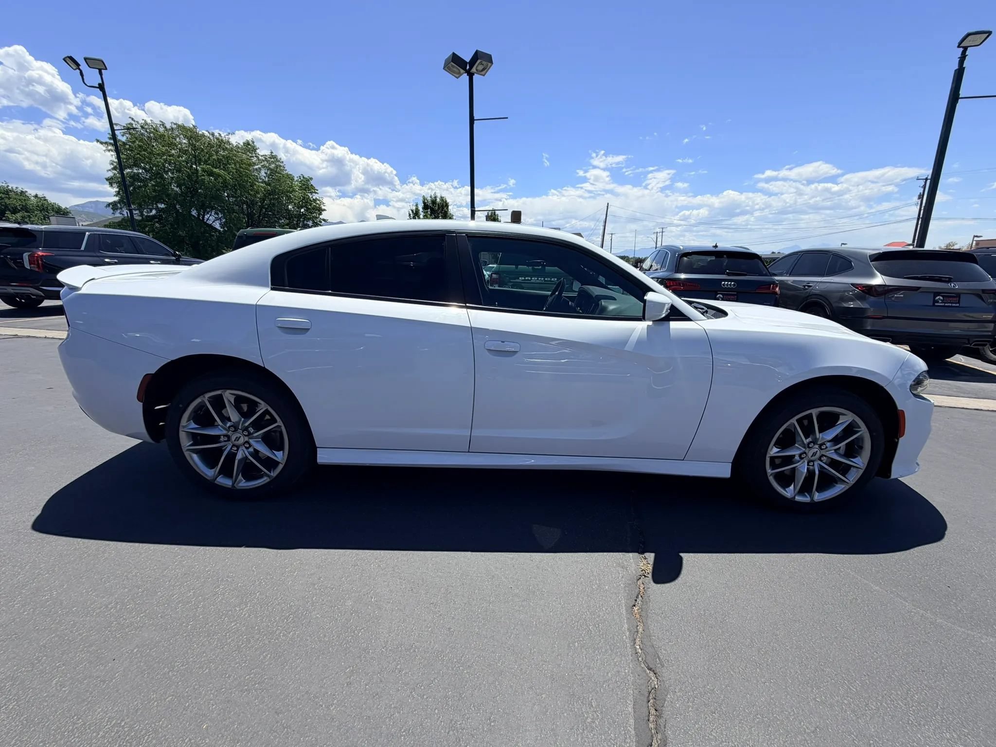 Used 2022 Dodge Charger GT AWD/4WD image 3