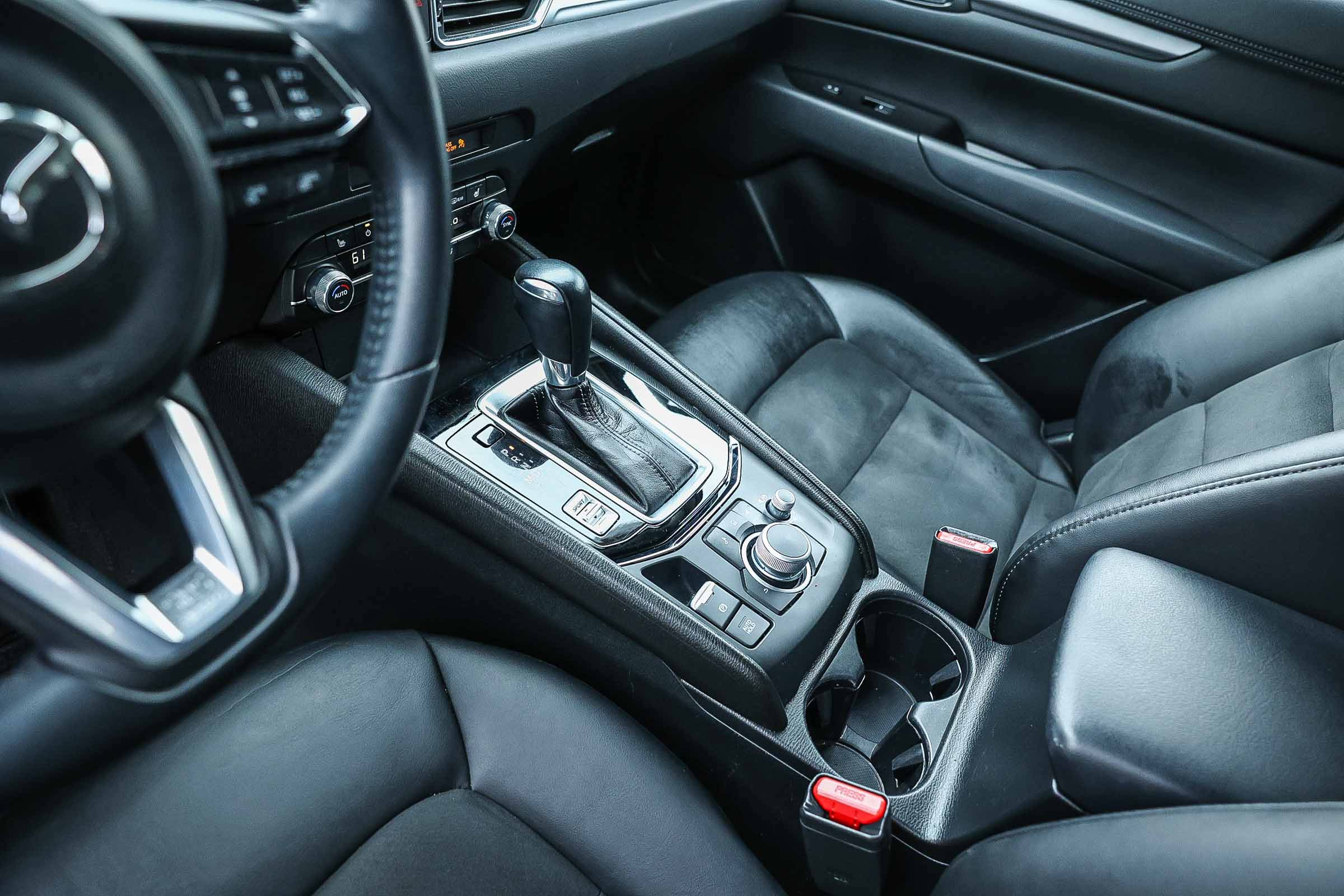 Used 2021 MAZDA CX-5 Touring image 25