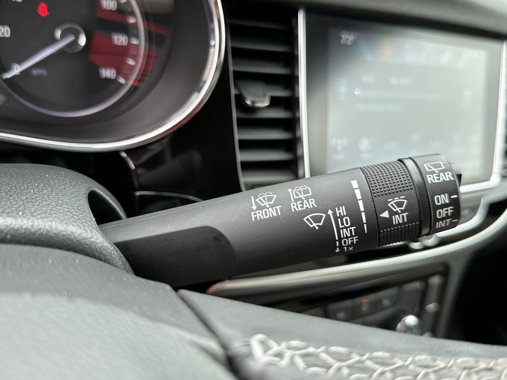 Used 2021 Buick Encore Preferred FWD image 22