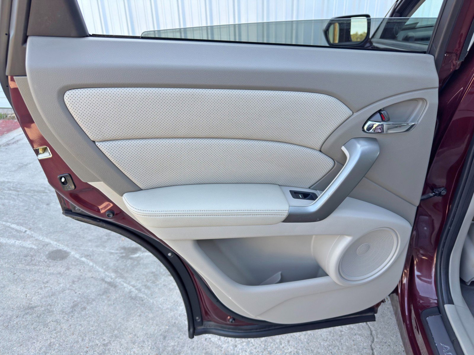 Used 2011 Acura RDX SH-AWD image 38