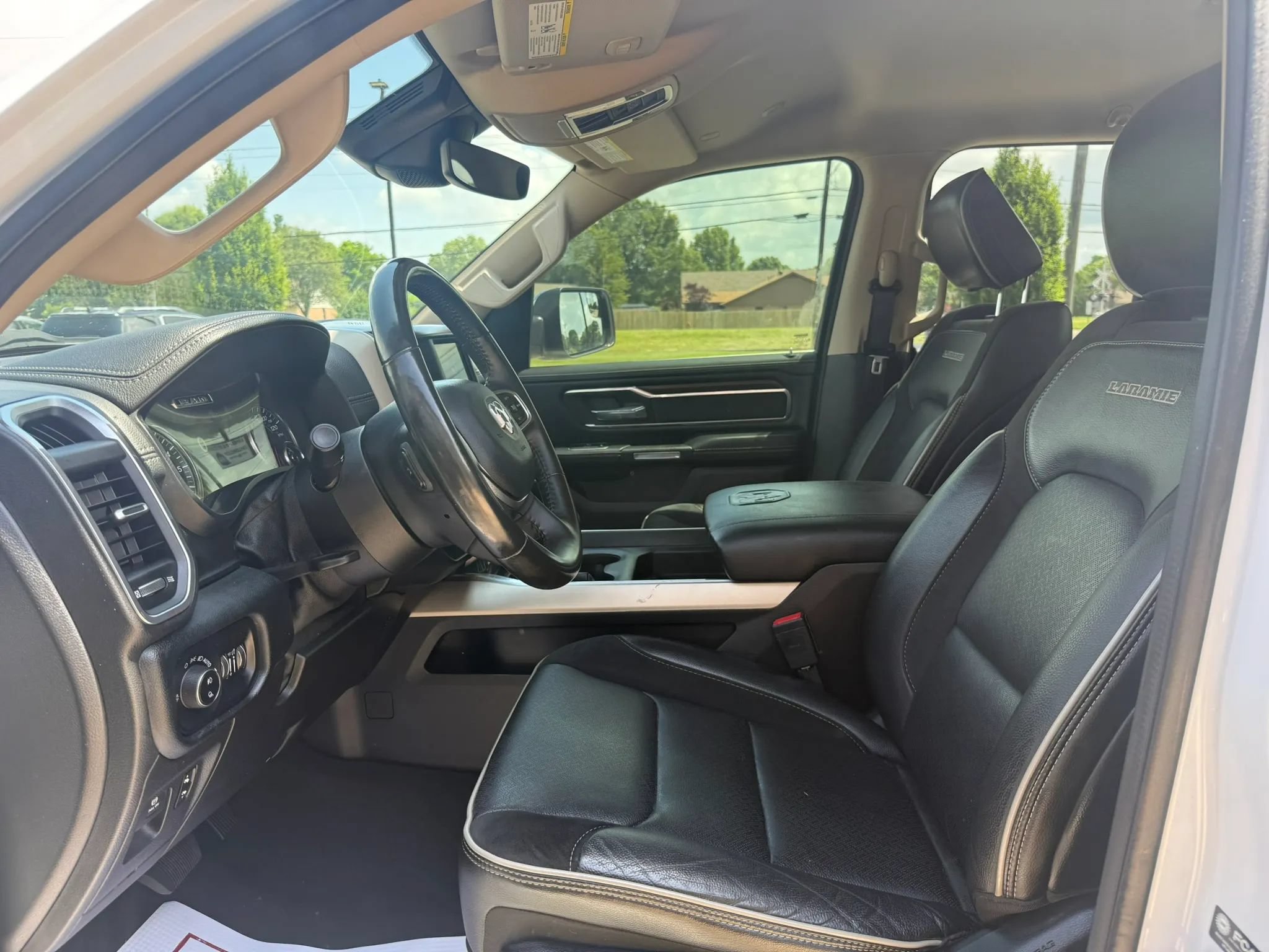 Used 2021 RAM 1500 Laramie RWD image 10