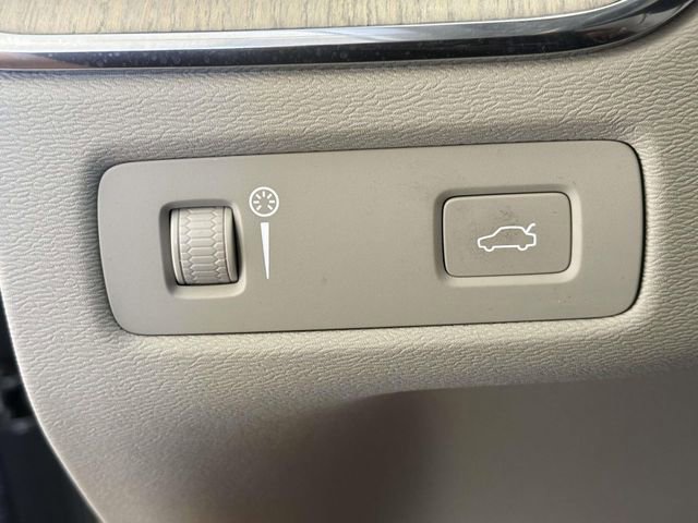 Used 2021 Volvo XC60 T6 Inscription w/ Advanced Package image 27