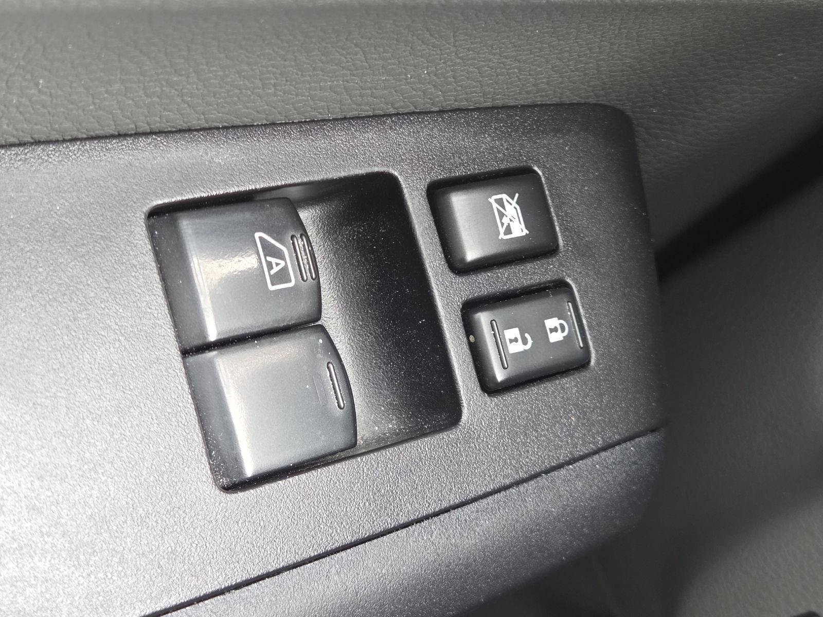 Used 2021 Nissan NV 1500 S RWD image 9