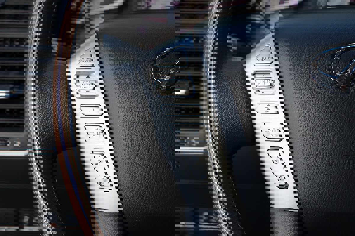 Used 2016 INFINITI QX80 Luxe w/ 22" Wheel Package image 17