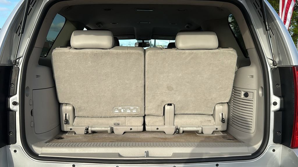 Used 2014 Chevrolet Tahoe LT RWD image 9