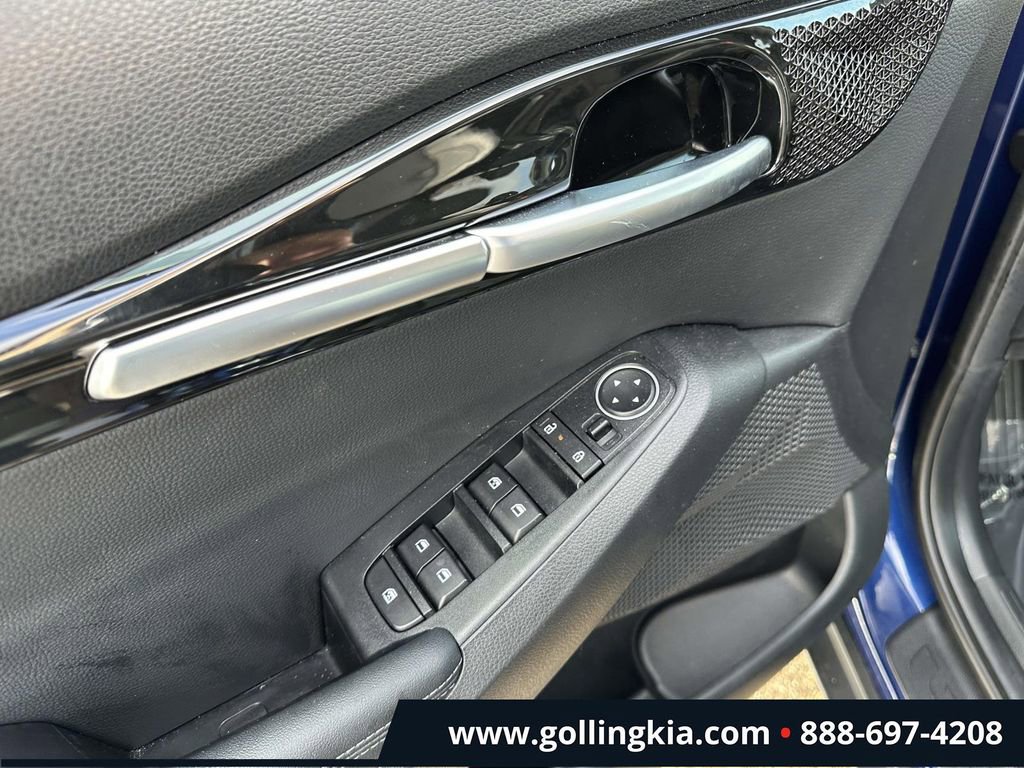 Certified 2025 Kia Seltos EX w/ EX Sunroof Package image 16