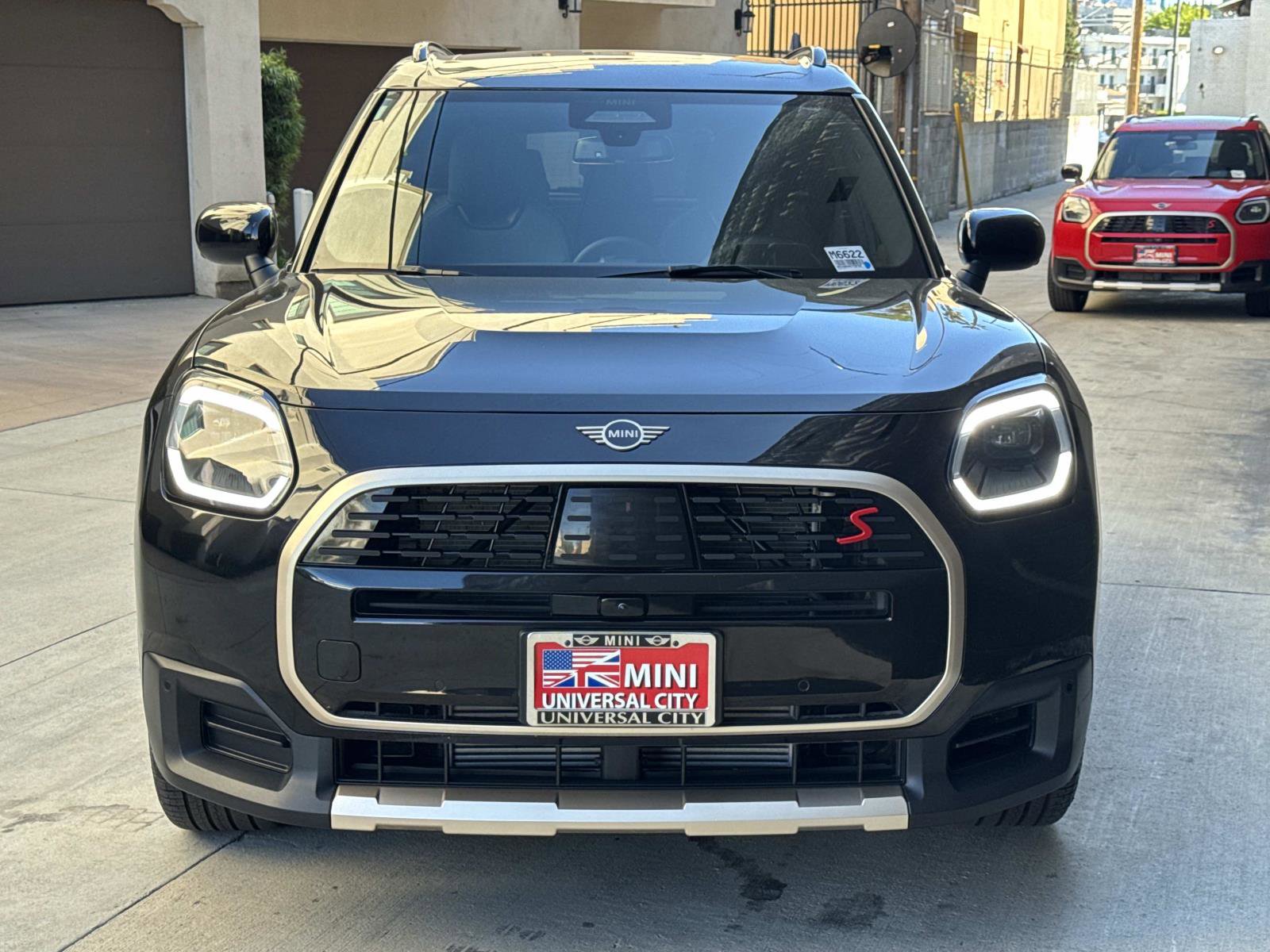 Used 2025 MINI Cooper Countryman S w/ Comfort Package Max image 2