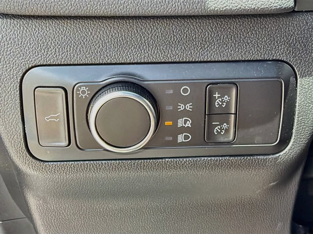 Used 2023 Ford Escape ST-Line FWD image 34