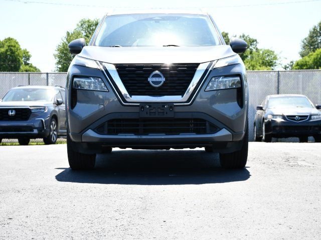 Used 2023 Nissan Rogue SL w/ SL Premium Package FWD image 2