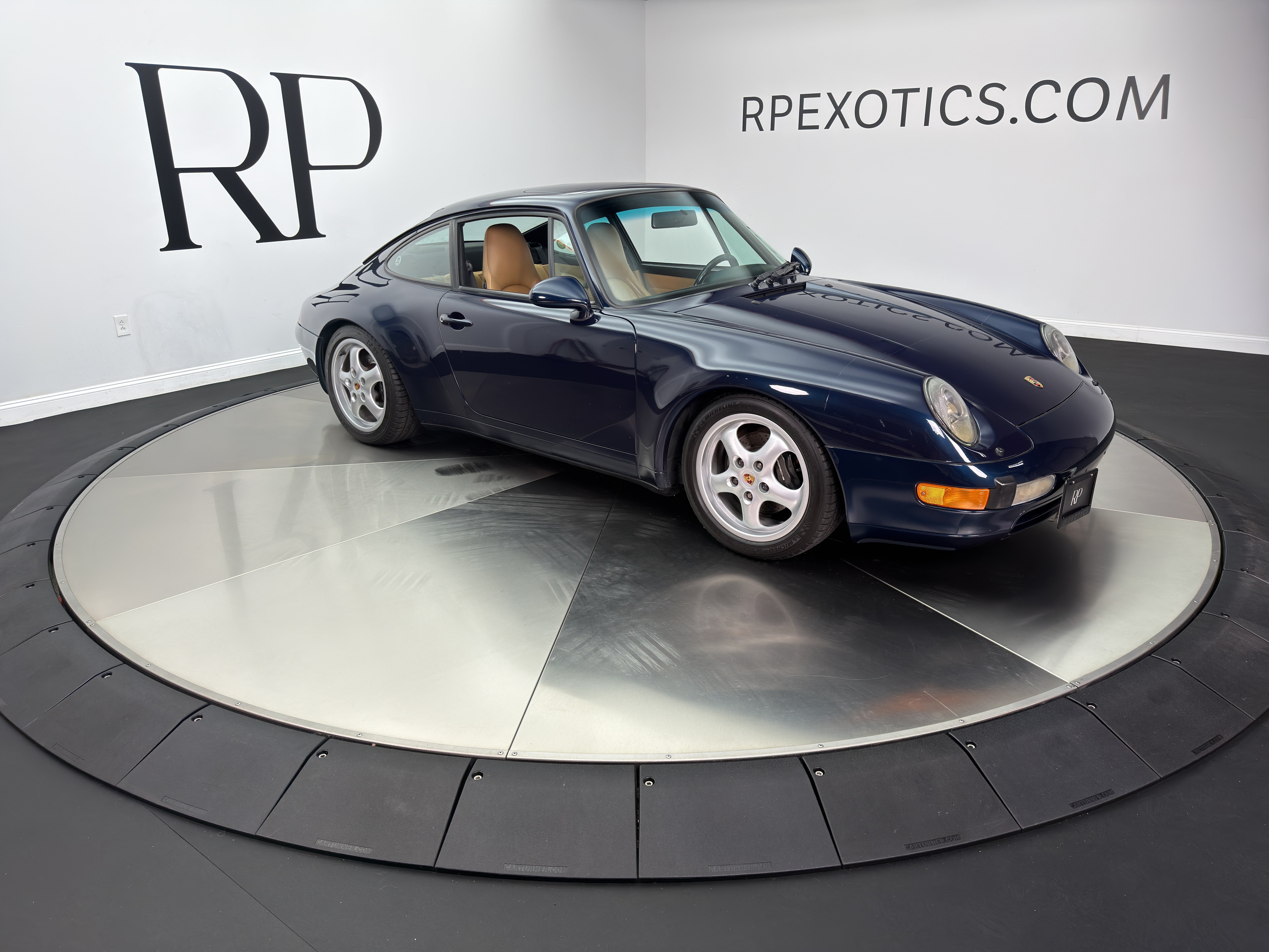 Used 1997 Porsche 911 Carrera RWD image 11