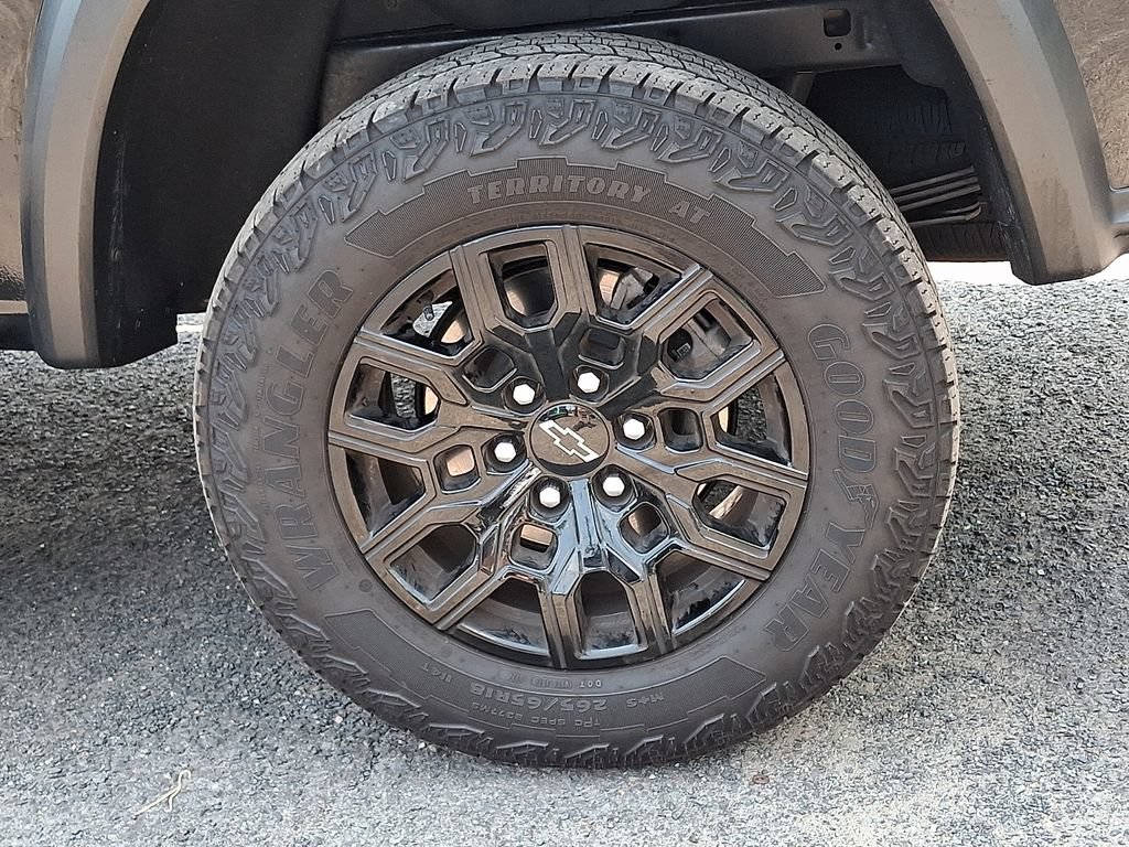 Used 2024 Chevrolet Colorado Trail Boss AWD/4WD image 33