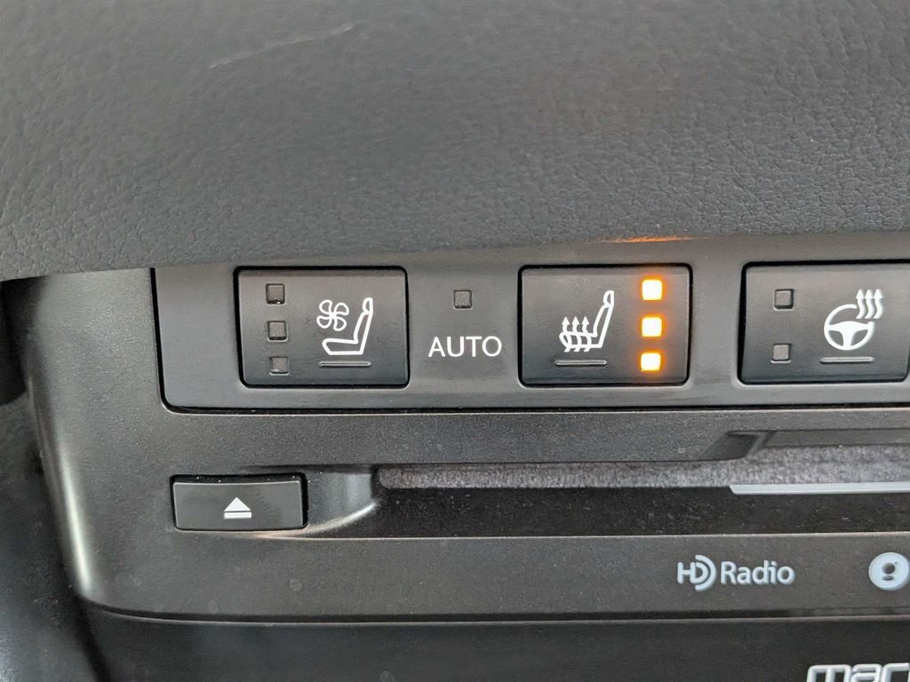 Used 2022 Lexus ES 350 Ultra Luxury w/ Accessory Package 2 FWD image 30
