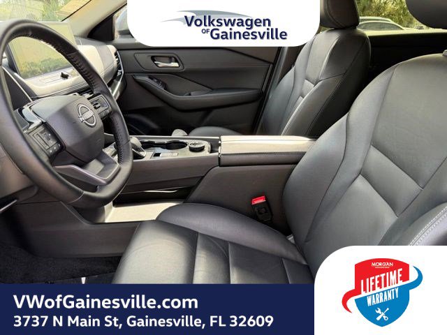 Used 2025 Nissan Rogue SL AWD/4WD image 19