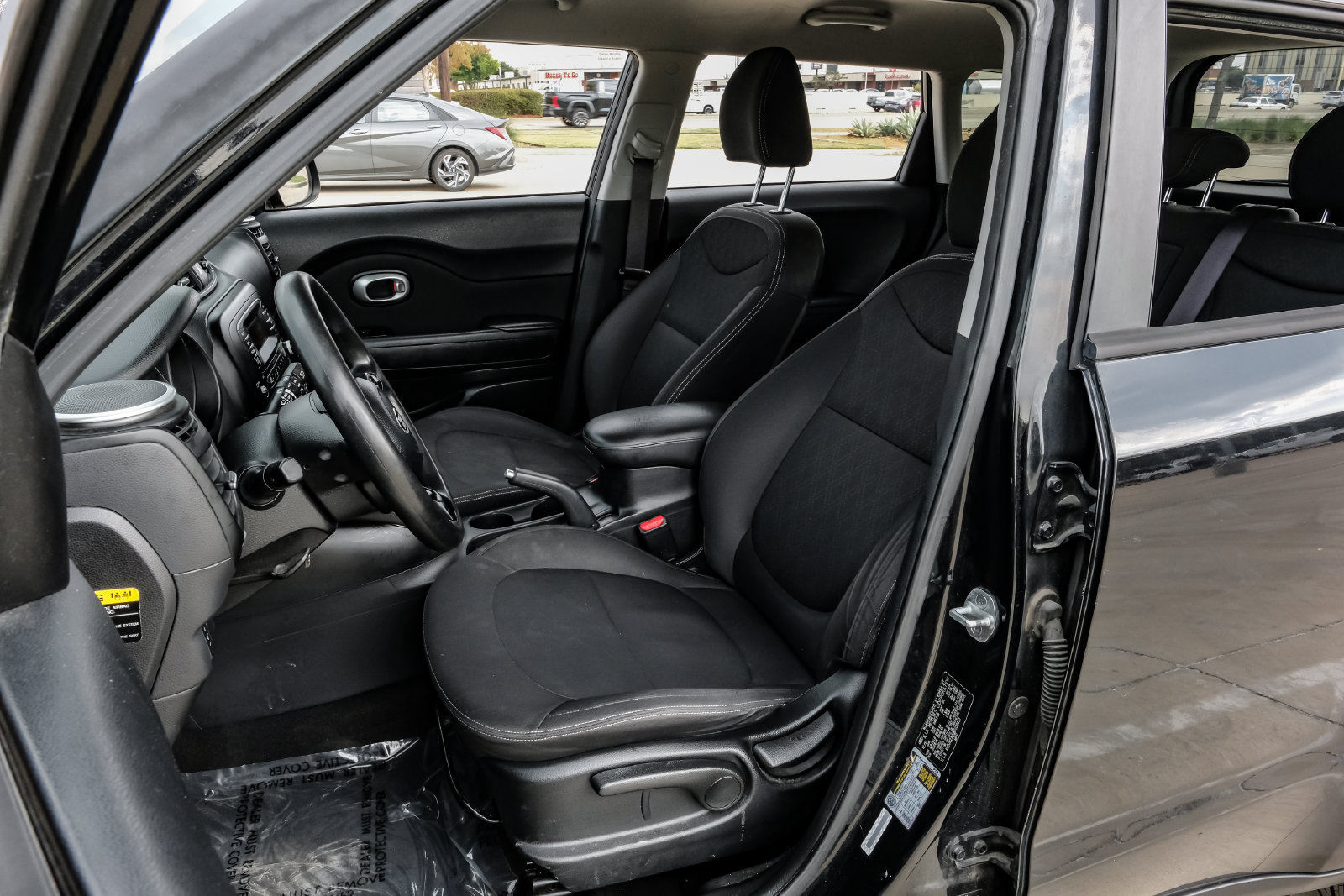 Used 2014 Kia Soul FWD image 27