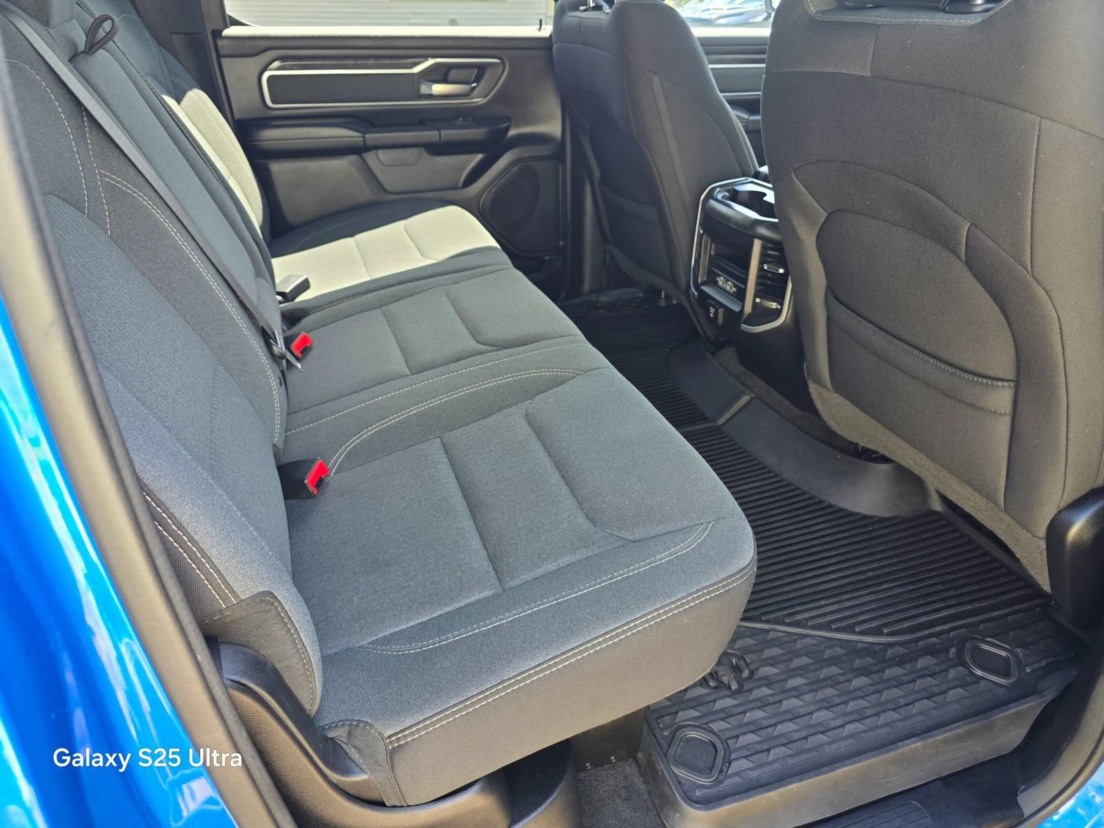 Used 2022 RAM 1500 Big Horn AWD/4WD image 17