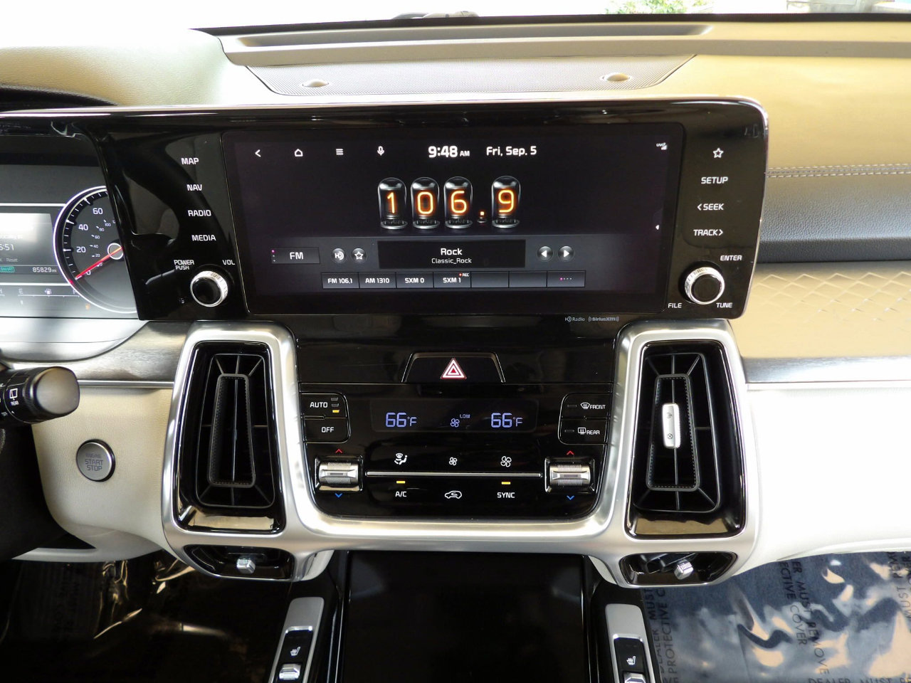 Used 2021 Kia Sorento SX image 21