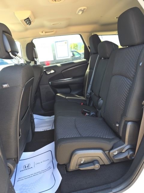 Used 2019 Dodge Journey SE w/ Premium Group image 7