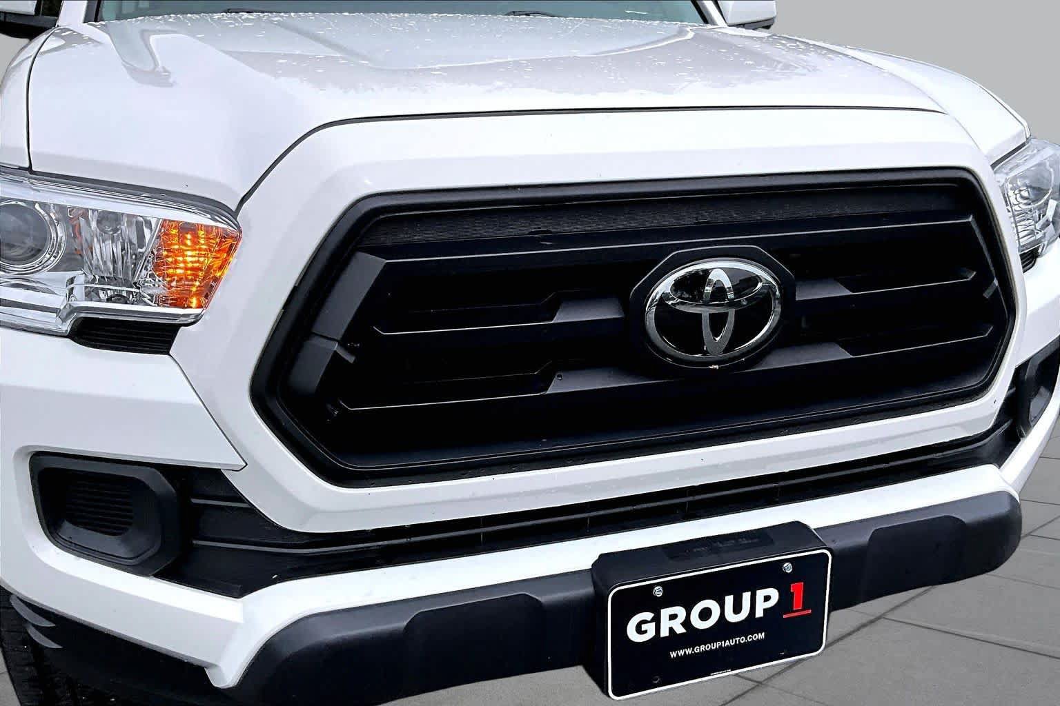 Used 2022 Toyota Tacoma SR AWD/4WD image 29