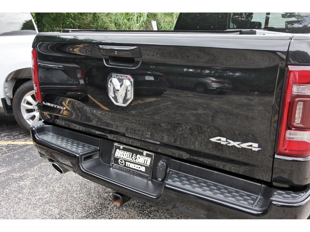 Used 2023 RAM 1500 Limited w/ Body Color Bumper Group AWD/4WD image 5