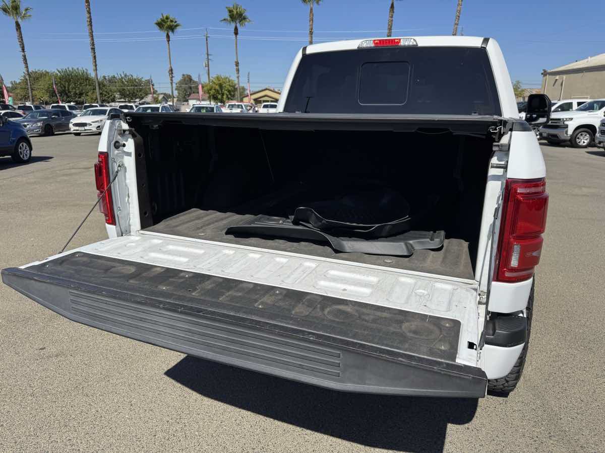 Used 2017 Ford F150 Lariat w/ Equipment Group 502A Luxury AWD/4WD image 20