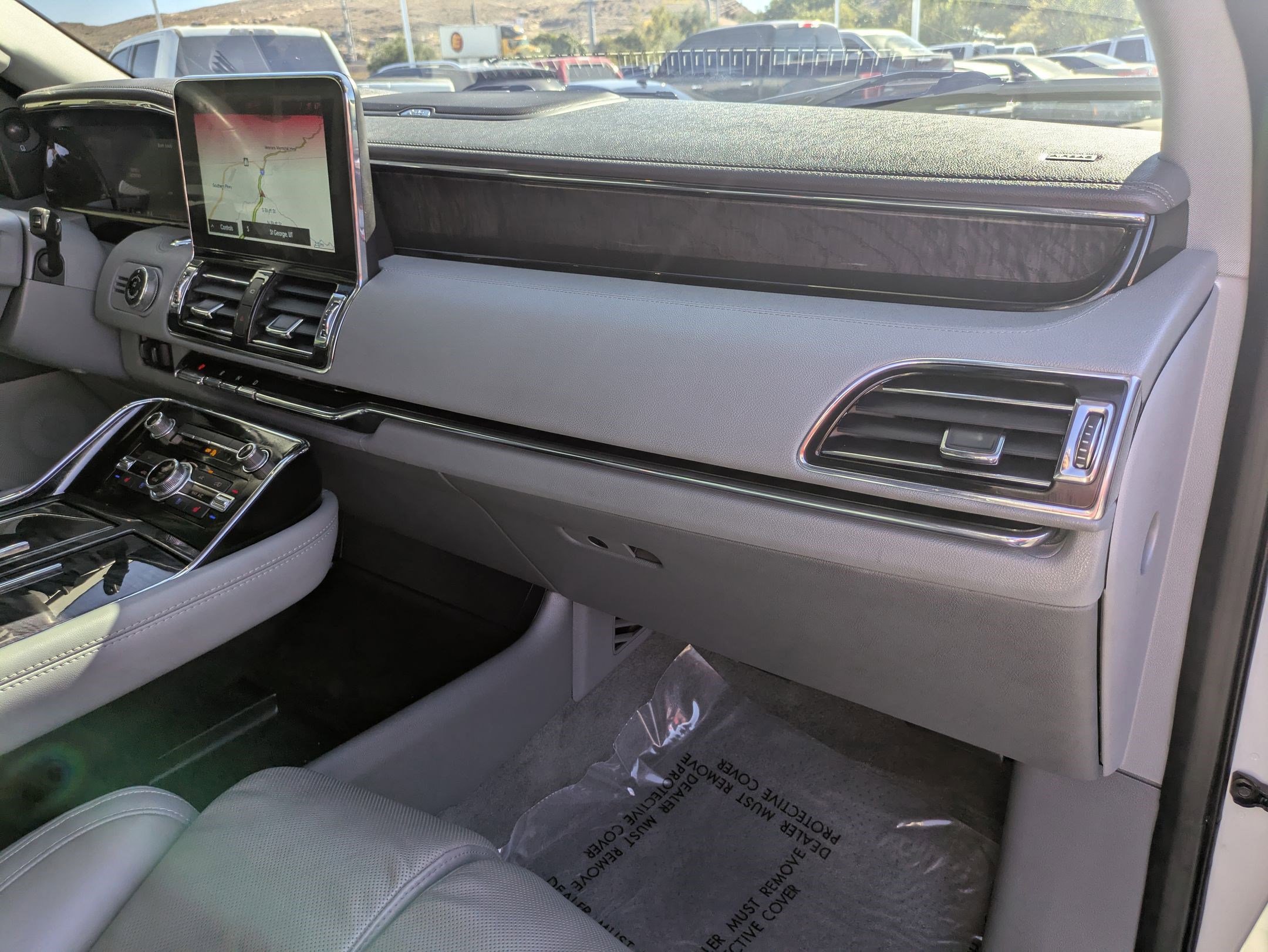 Used 2021 Lincoln Navigator Reserve image 33