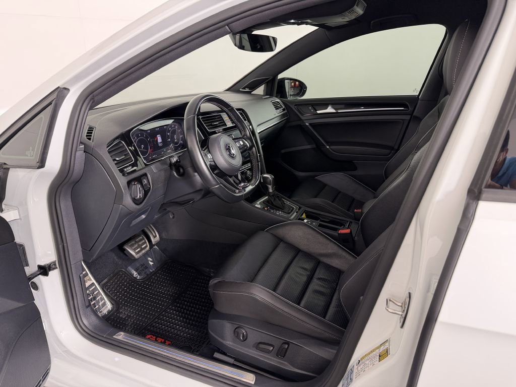 Used 2018 Volkswagen Golf 4-Door AWD/4WD image 21