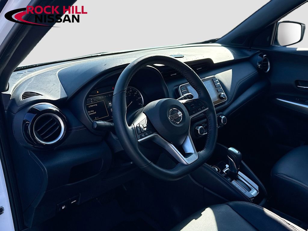Used 2020 Nissan Kicks SR w/ SR Premium Package image 27