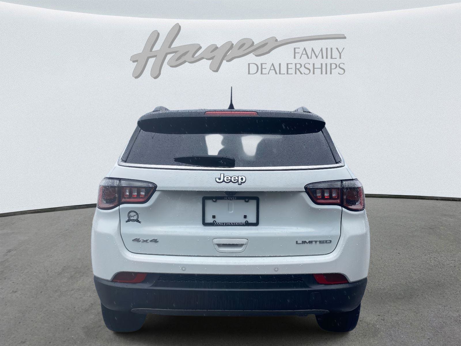 Certified 2024 Jeep Compass Limited image 42