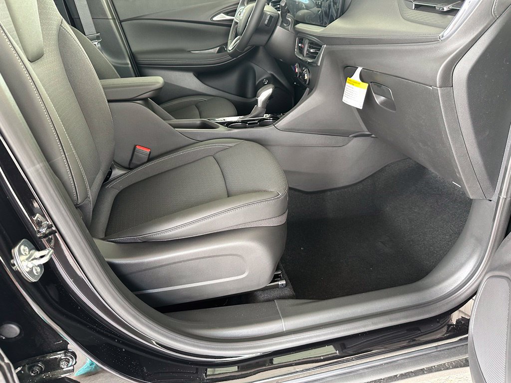 New 2026 Buick Encore GX Preferred w/ Comfort Package FWD image 38
