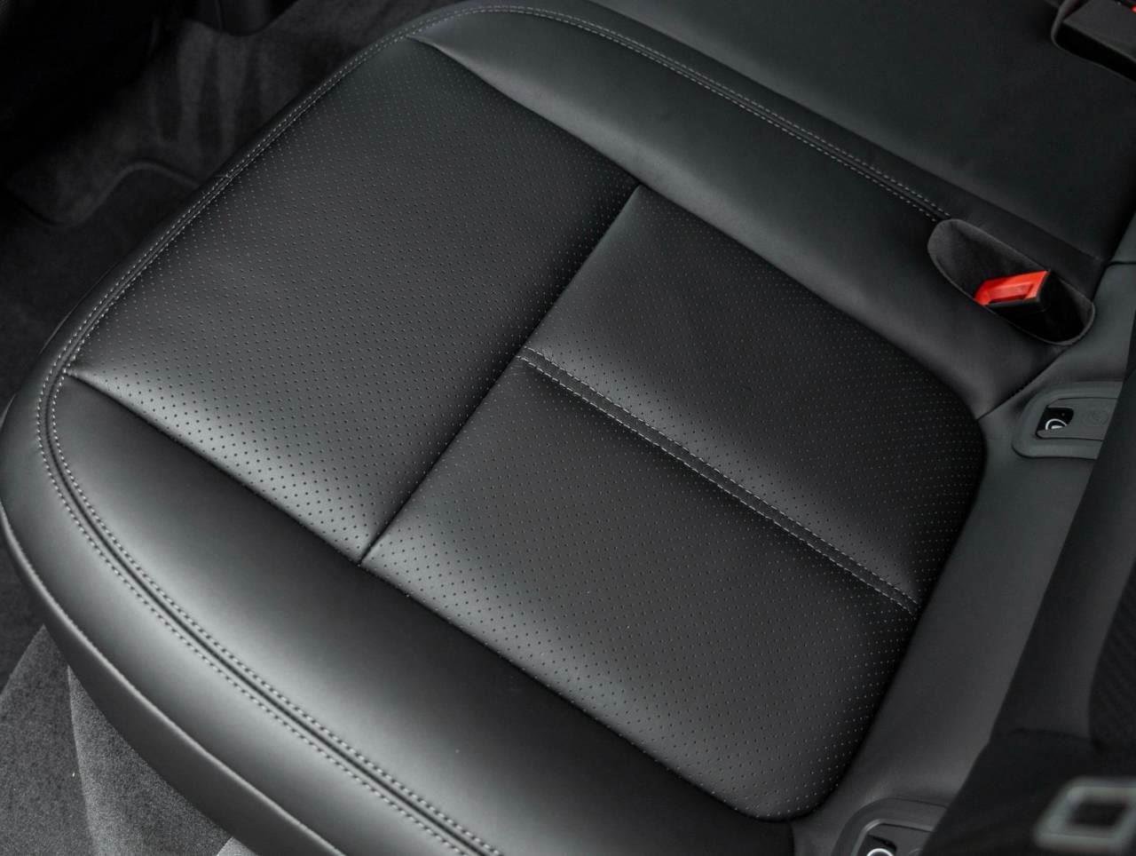 New 2026 Porsche Macan image 80