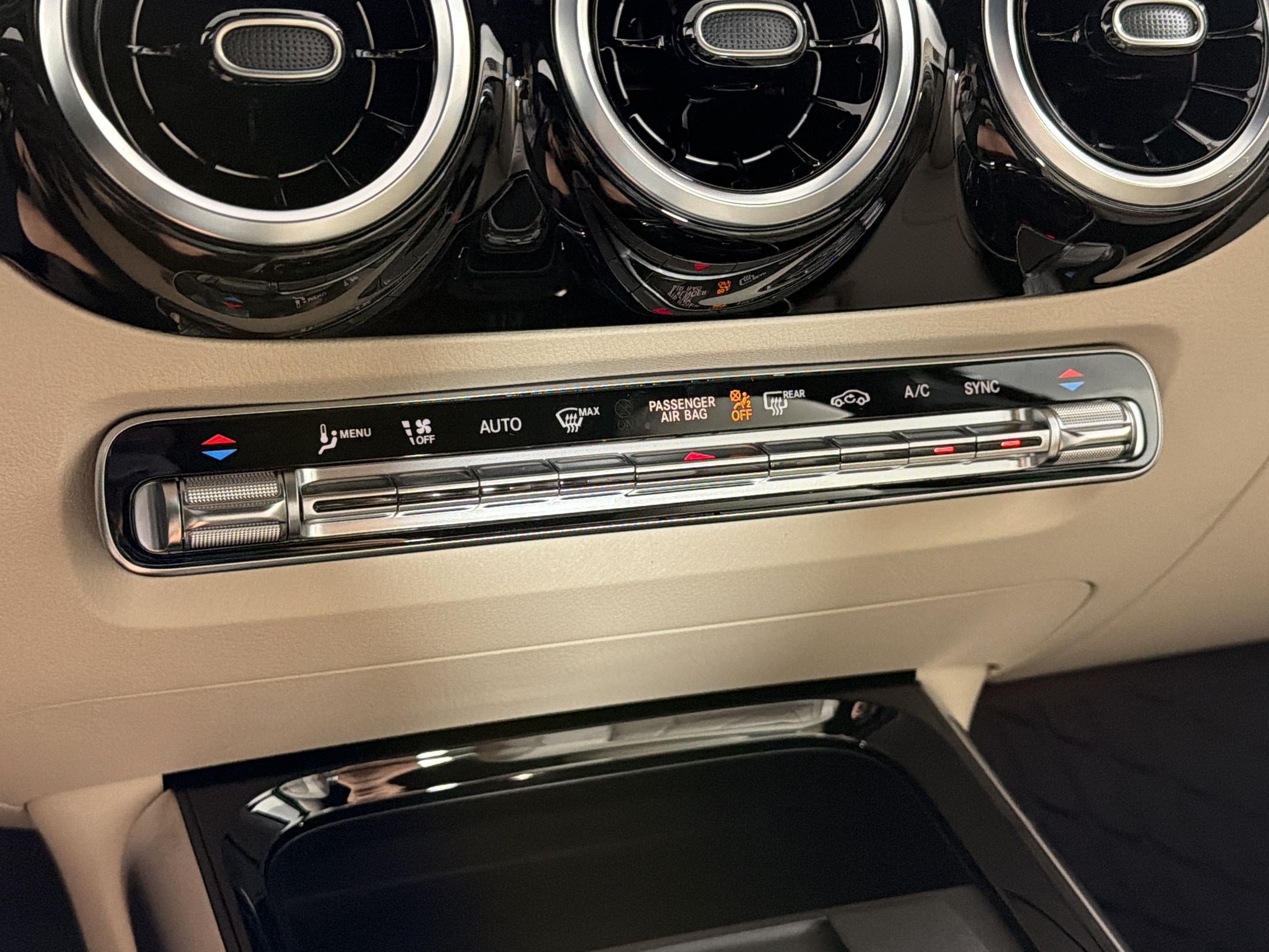 New 2026 Mercedes-Benz GLA 250 4MATIC image 18
